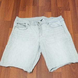 American eagle stretch bermuda shorts